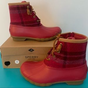 Sperry Saltwater Wool Plaid Red New in the Box